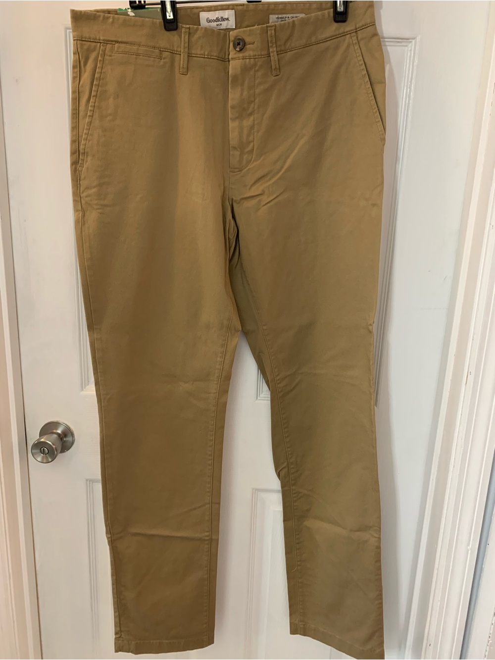Goodfellow & Co NWT’s size 34x34 athletic chino dress pants